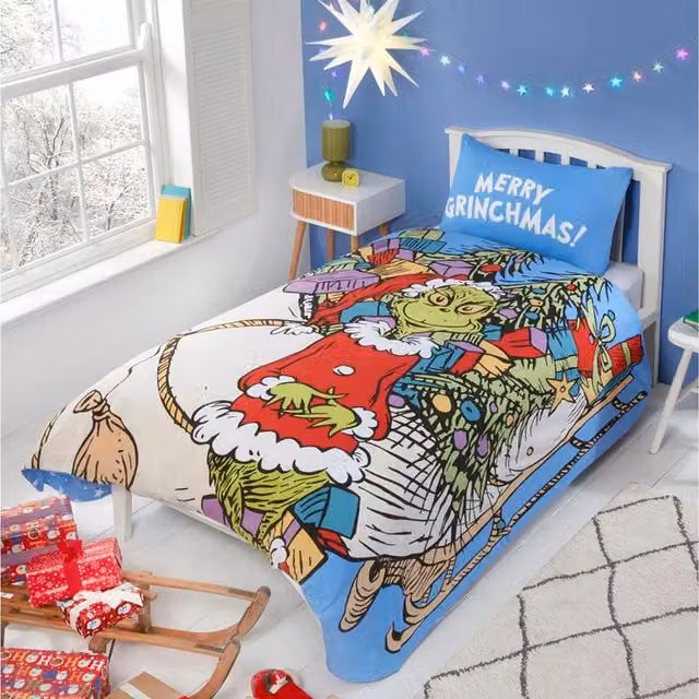 Grinch Sleigh Shaped Christmas Reversible Polycotton Duvet Cover Set in Blue and Multicolour