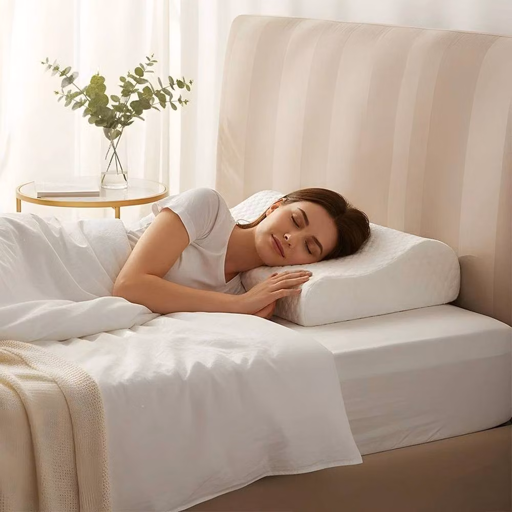 NESTLUNE Ergonomic Memory Foam Neck Pillow in White, 40 x 60 cm – 3