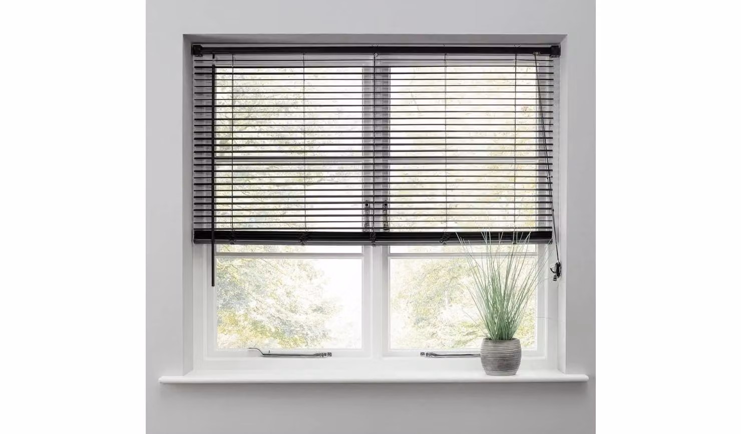Black Plastic Venetian Blind W: 180 cm, H: 160 cm
