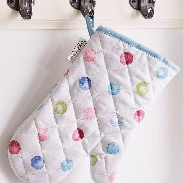 Cooksmart Spotty Dotty Cotton Oven Glove in Multicolour