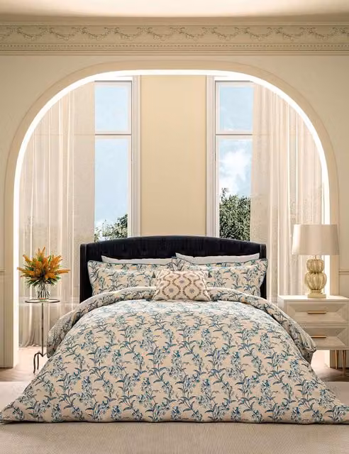 V&A Sweet Tendrils Blue Mix Floral Pure Cotton Bedding Set with Pillowcase, W: 180 cm, H: 200 cm