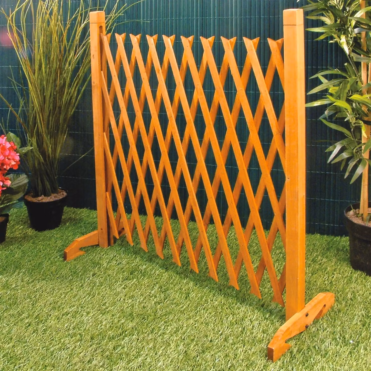 mysmartbuy Expanding Wooden Trellis Garden Fence, Brown Freestanding Decorative Lattice Screen, Expands to 140 cm – 2