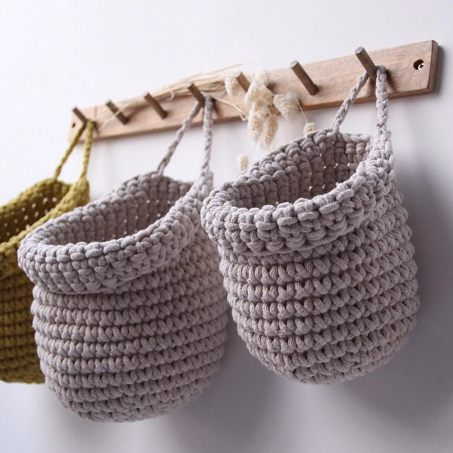 Zuri House Crochet Hanging Bag in Beige, Open Weave, XXS – 3