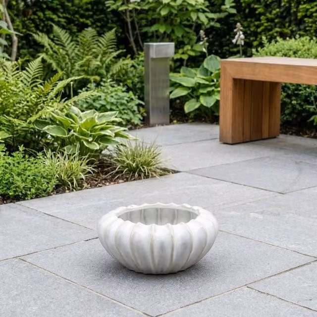 Garden Greatness Elevate Mika Round Ceramic Tabletop Display Planter Pot, Multicolour and White, W/D/H: 20 x 20 x 20 cm