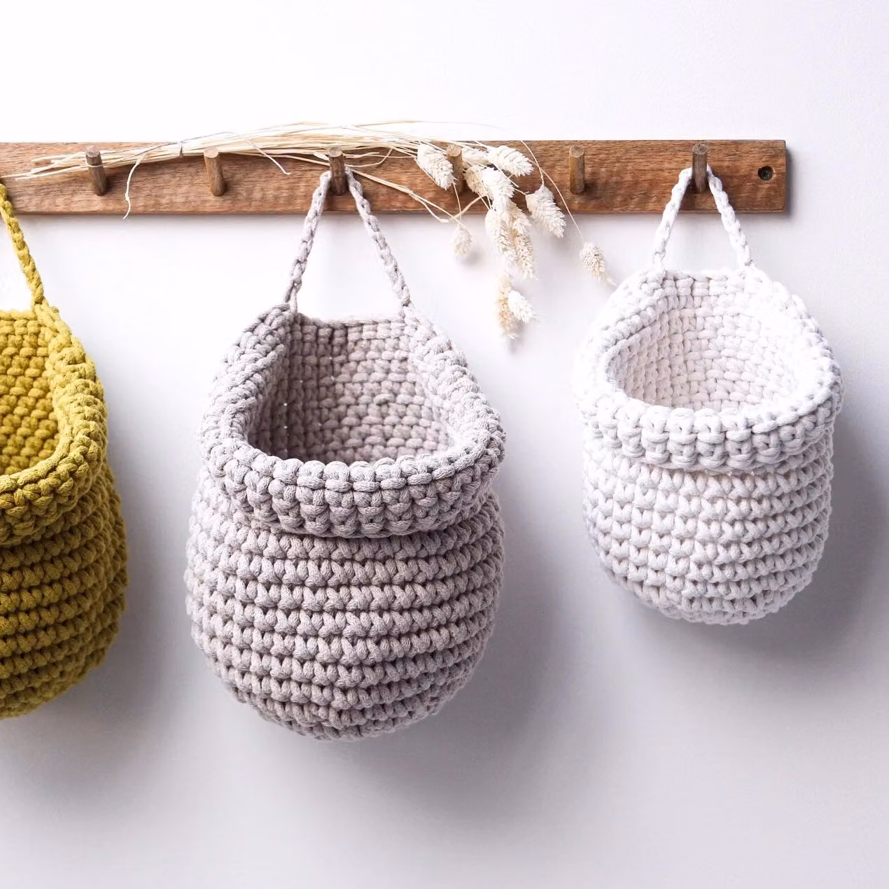 Zuri House Crochet Hanging Bag in Beige, Open Weave, XXS – 4