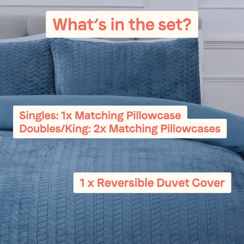 Rapport Home Blue and Grey Chevron Faux Teddy Fleece Duvet Cover and Pillowcase Set, W/D/H: 180 x 200 cm and 50 x 75 cm – 2
