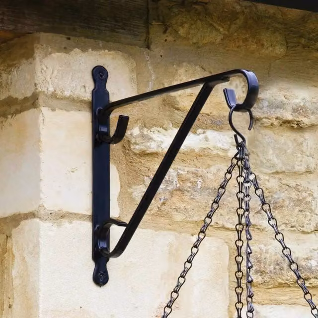 Marco Paul Black Metal Garden Wall Bracket W: 140 cm, H: 100 cm – 1