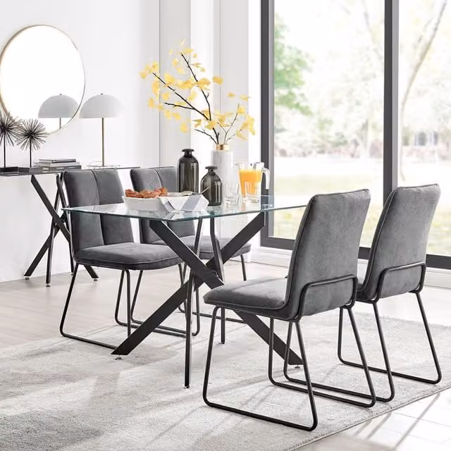 FurnitureboxUK Leonardo Modern Glass Kitchen Dining Table with 4 Halle Chairs in Black and Dark Grey