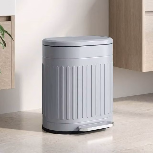 STILVORA 20L Kitchen Pedal Bin with Soft-Close Lid and Removable Inner Bucket in Grey