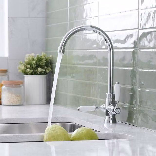Heable Chrome Victorian Dual-Lever Ceramic Kitchen Mixer Tap in Silver – 1