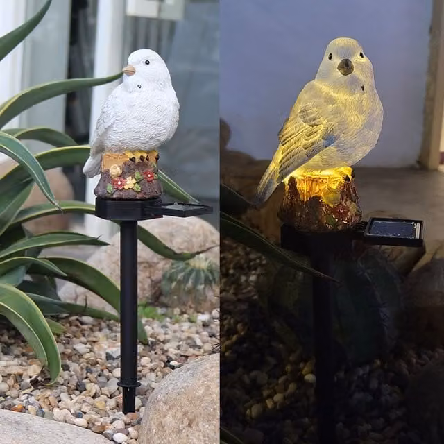 Leaper Single Bird LED Solar Outdoor Landscape Garden Decoration Light in White