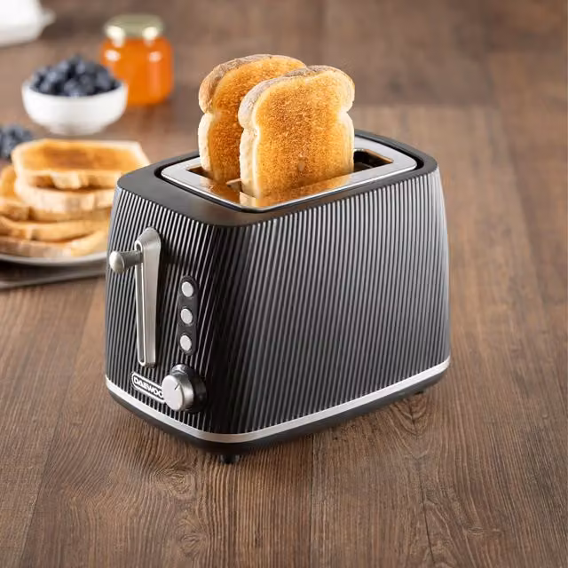 Daewoo Cascade 2-Slice Toaster in Black