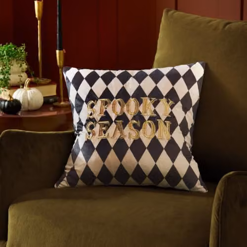 Riva Home Spooky Season Gold Velvet Halloween Cushion, W/D/H: 45 x 45 x 45 cm – 4