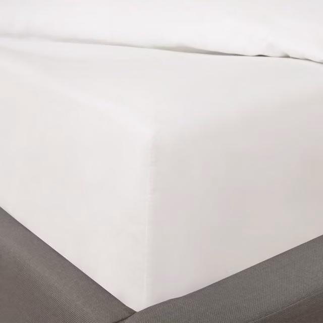 OHS Luxury 300TC 100% Cotton Plain Fitted Sheet, White, W: 140 cm, L: 200 cm