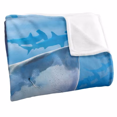JQ Licensing Royce McClure Great White Shark Super Soft Silky Touch Throw Blanket, White, W: 152 cm, D: 127 cm – 2