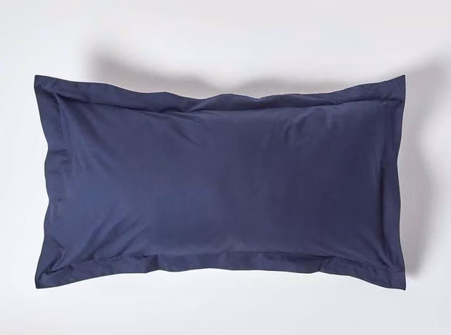 Homescapes Navy Blue Egyptian Cotton Oxford Pillowcase, 200 TC Percale, King Size – 1