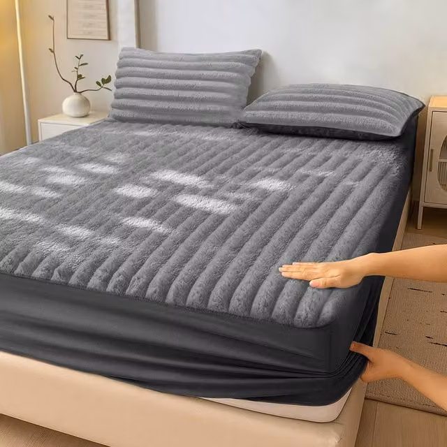 Velosso Jumbo Cord Faux Fur Fitted Sheet in Charcoal Grey, W x D: 200 x 200 cm