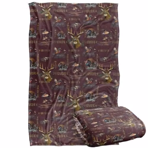 JQ Licensing Big Game Hunting Pattern Super Soft Fleece Throw Blanket, Multicolour, W/D/H: 91 x 147 cm
