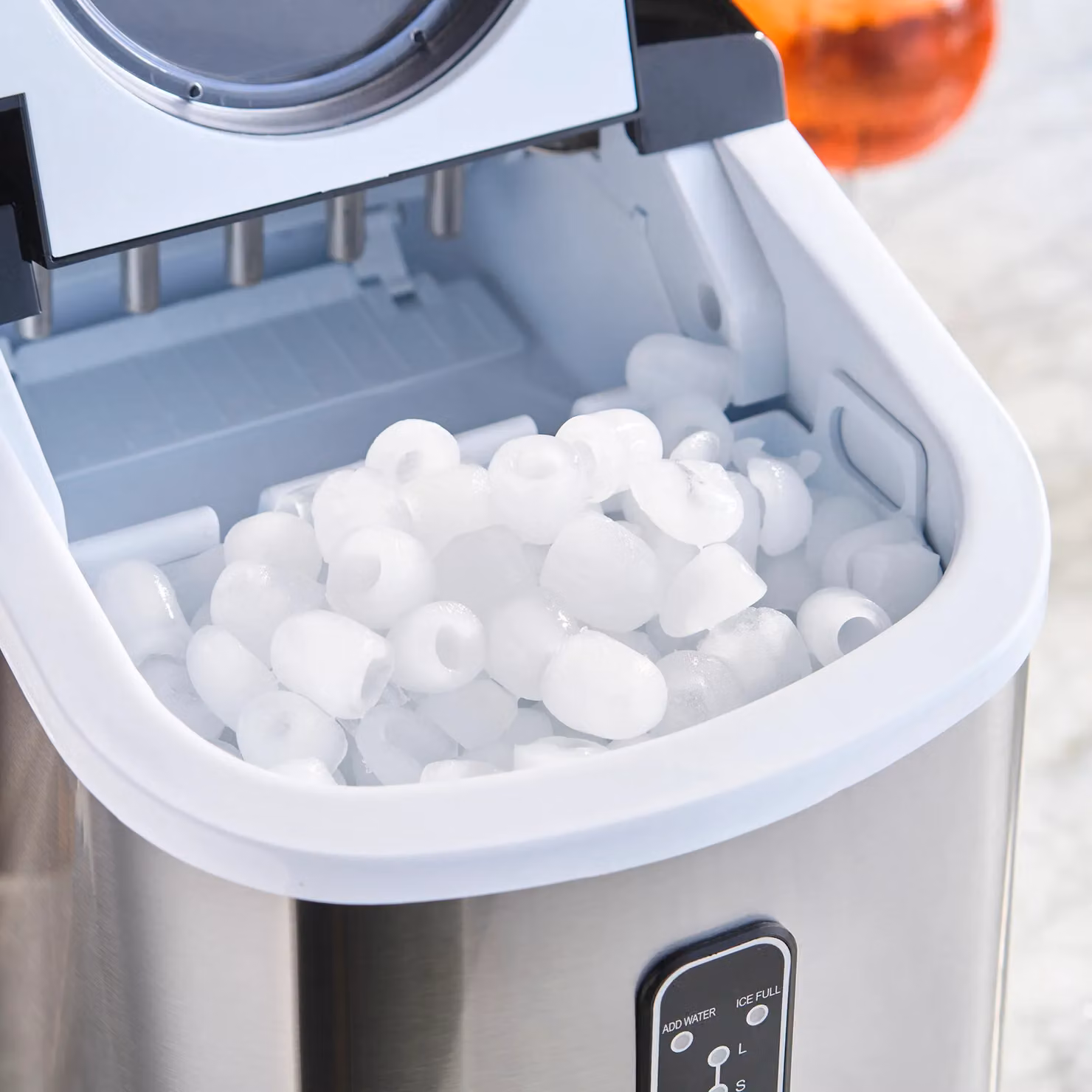 Cooks Professional Ice Maker Machine with Ice Scoop and 2.2L Tank, Produces 14kg Per Day in Metallic Silver – 3