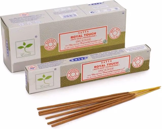 Satya Incense Royal Touch White Sage and Frankincense Aromatherapy Sticks in Blue and Multicolour