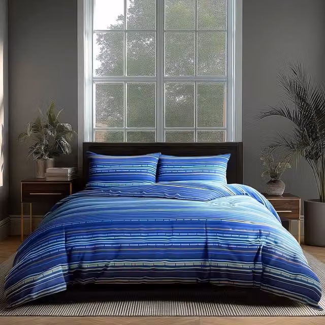 Snug City Blue and Red Striped Duvet Cover and Pillowcase Set in Polycotton Linen, W: 200 cm x D: 200 cm