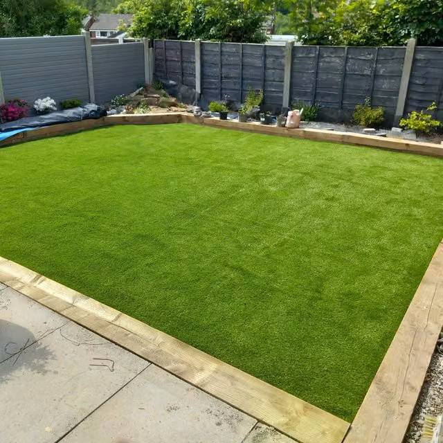 Grass Warehouse Zeus Pro 32mm Artificial Grass in Green and Brown, W: 4000.0 mm, L: 5000.0 mm