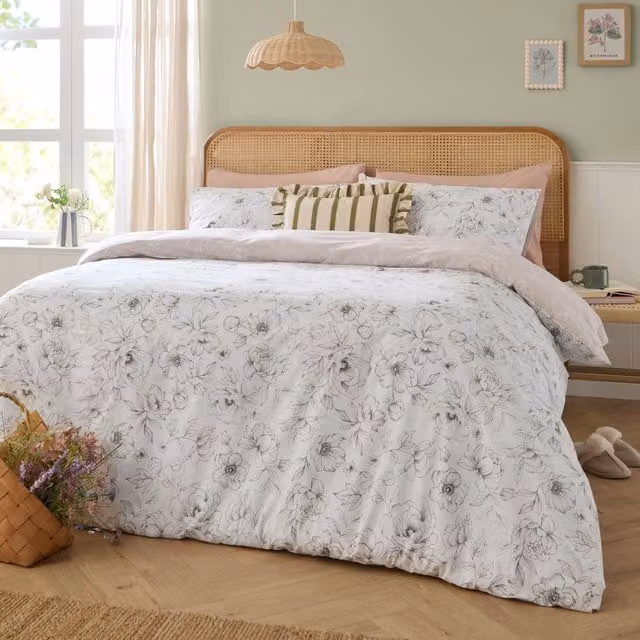 Wylder Bella Reversible Floral Duvet Cover Set in Beige and Sand, W/D/H: 140 x 200 cm