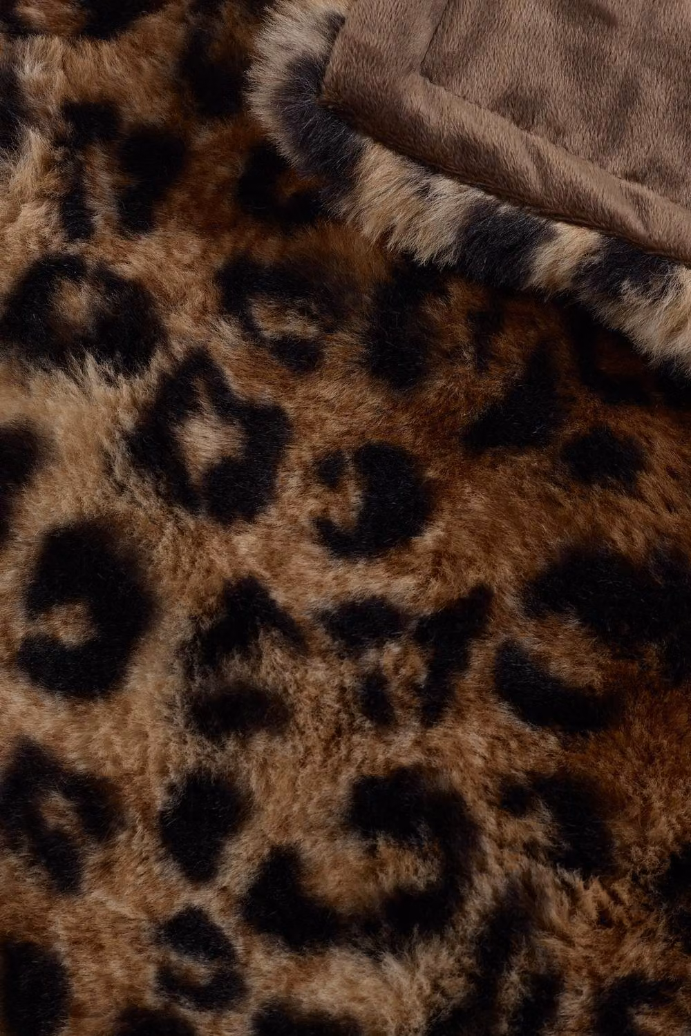 Catherine Lansfield Animal Print Faux Fur Throw Blanket in Brown, W/D/H: 130 x 170 cm – 2