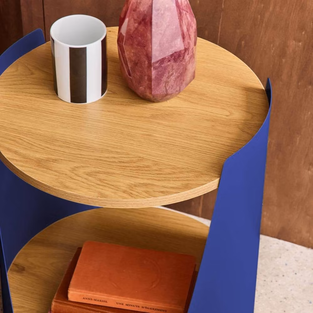 sweeek Blue Curved Metal and Wood Side Table with Castors, W/D/H: 39.5 x 40 x 46 cm – 3