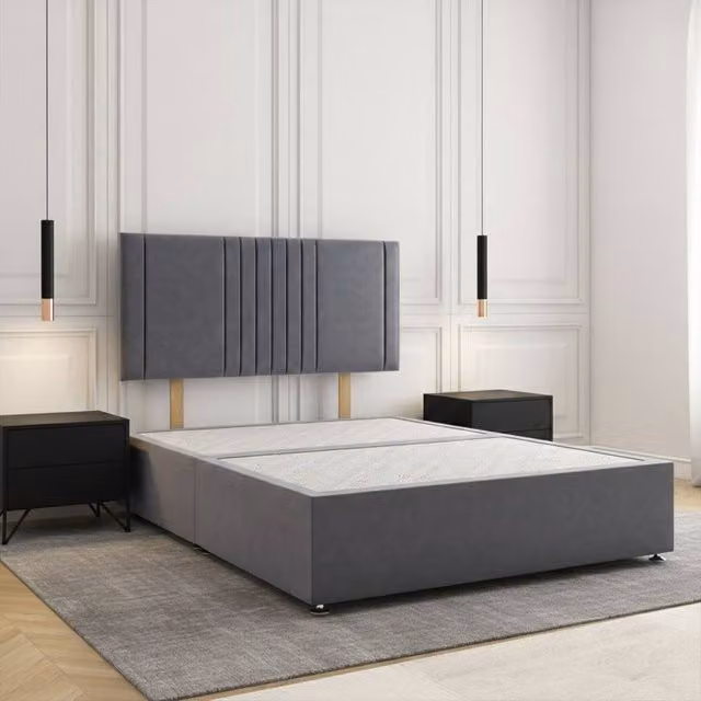Regional Furnishings Double Divan Bed in Grey Plush Velvet with 24 inch Headboard (W/D/H: 140 x 200 cm)