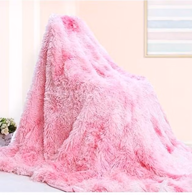 Living and Home Pink Fluffy Faux Fur Shaggy Throw Blanket, W: 130 cm, D: 160 cm