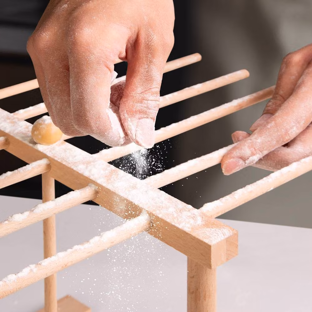 VonShef Collapsible Beechwood Pasta Drying Stand with 12 Arms in Natural Wood – 3