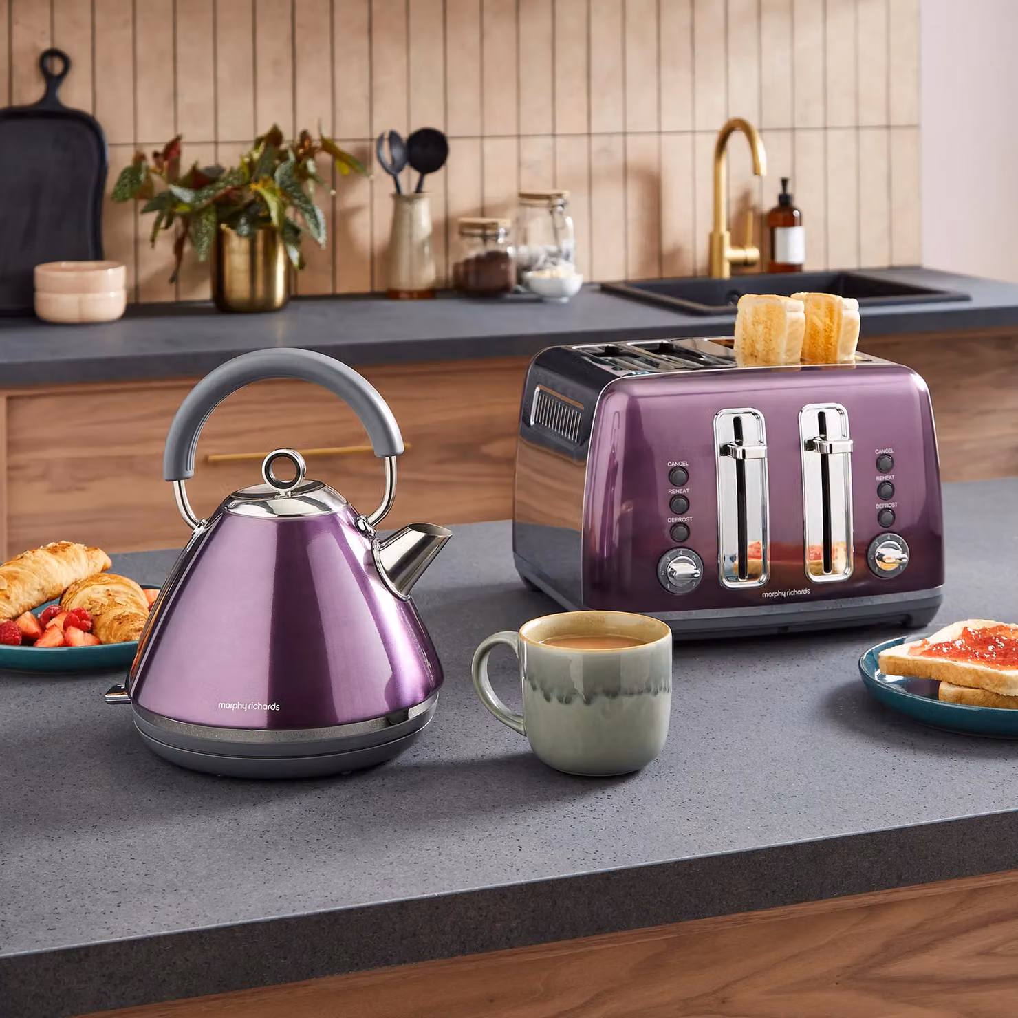 Morphy Richards Accents Metallic Kettle and Toaster Bundle in Purple – 2