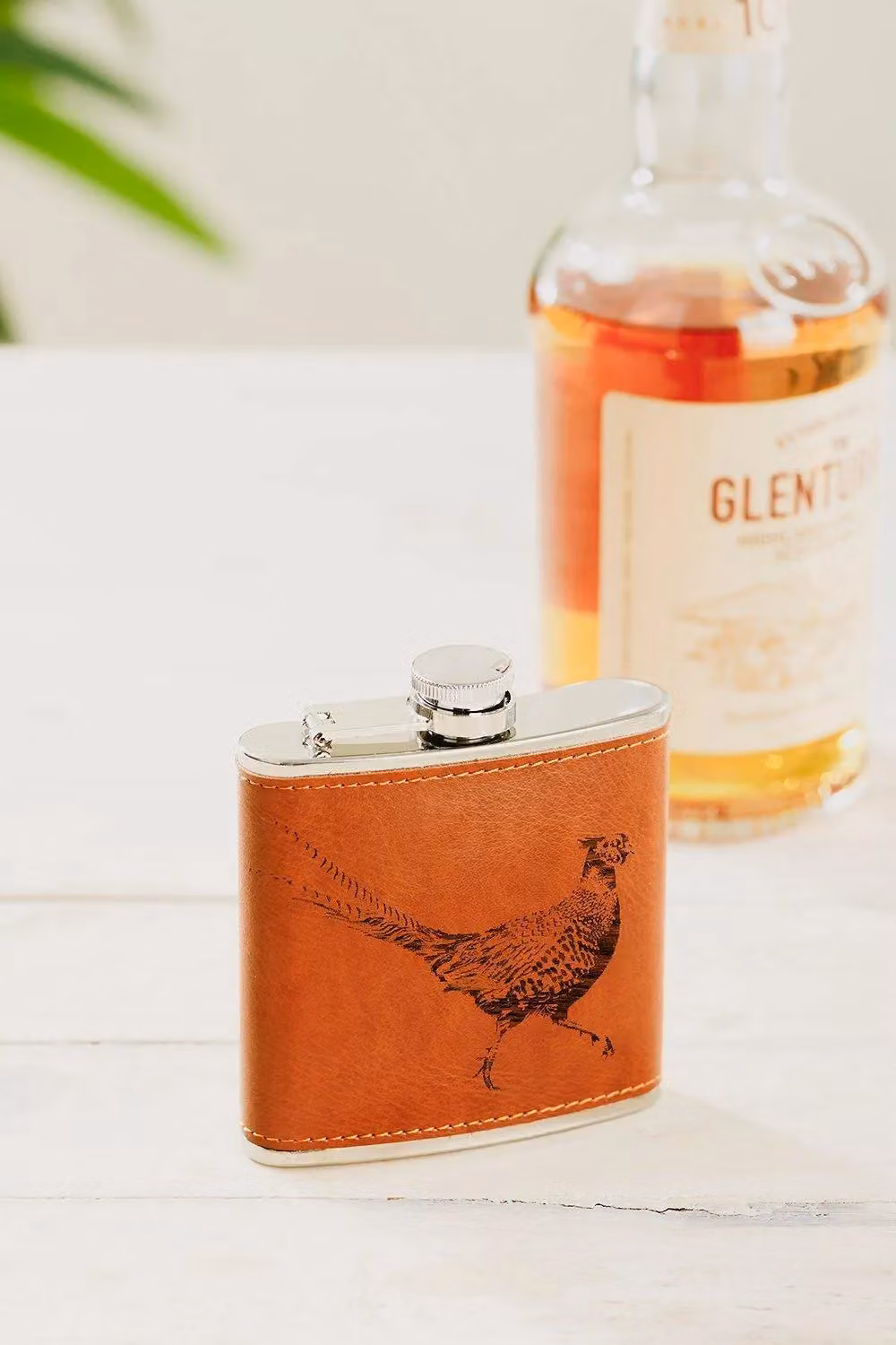 Selbrae House Brown Leather Hip Flask with Pheasant Design – 2