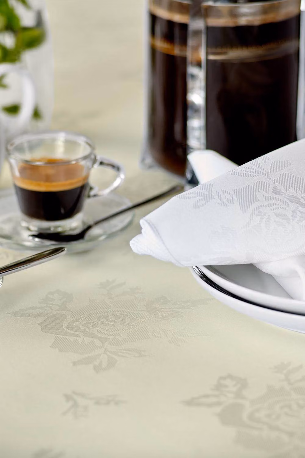 Vision Linens Square Floral Polyester Tablecloth in Ivory, W/D: 229 x 229 cm – 2