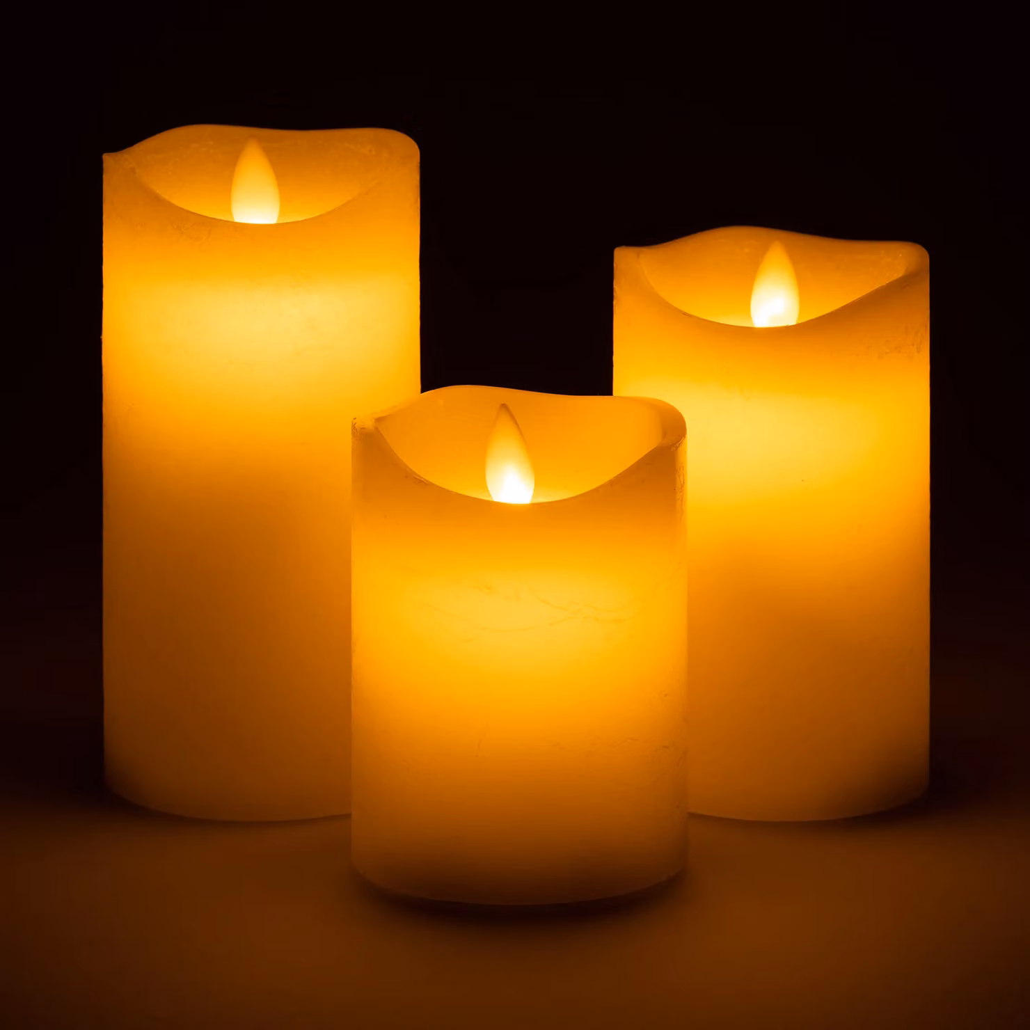 Christow Set of 3 Flameless LED Pillar Candles with Flickering Flame Effect in Real Wax, Cream and Red – 3