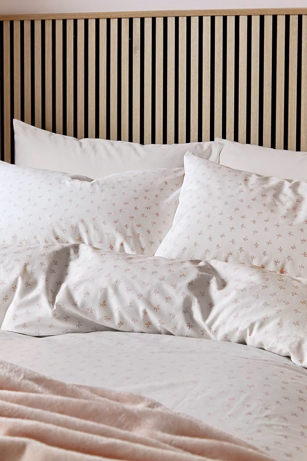 Helena Springfield Leaf Sprig Double Duvet Cover and Pillowcase Set in Pink and White, W: 140 cm, H: 200 cm – 2