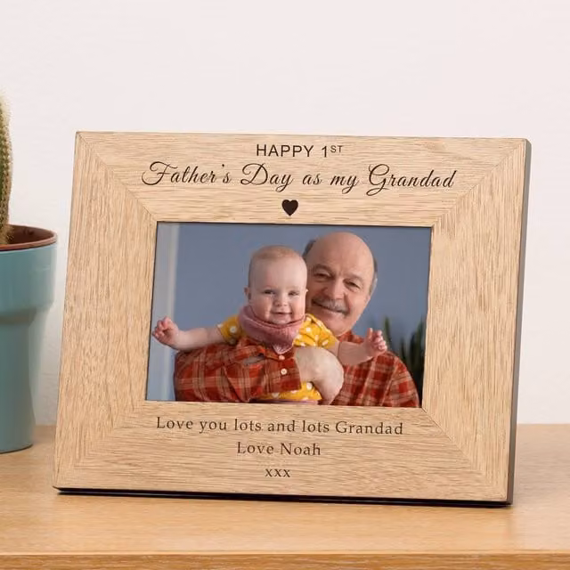 Uniqueful Personalised 1st Fathers Day Wood Picture Frame, Brown, W/D/H: 10 x 15 x 1.7 cm