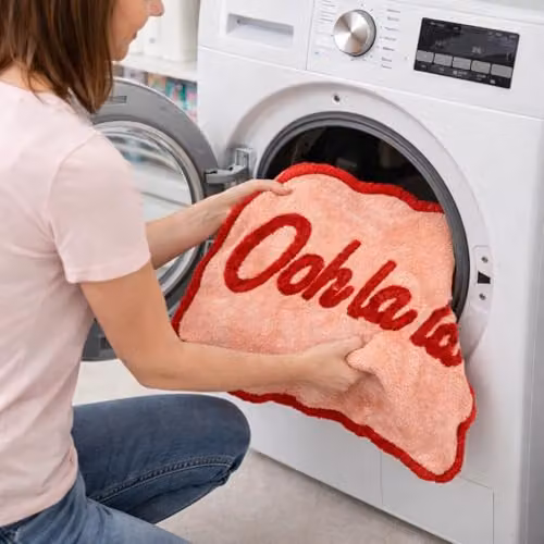 Mooky Mats Ooh La La Slogan Scallop Bath Mat in Red and Pink, W: 80 cm, D: 50 cm – 6