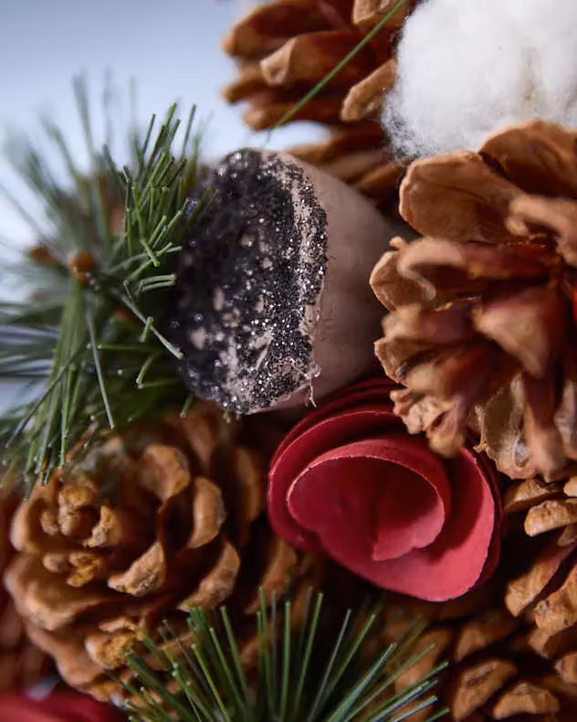 Dibor Pinecone and Roses Christmas Wreath in Red and Green, Diameter: 36 cm – 3