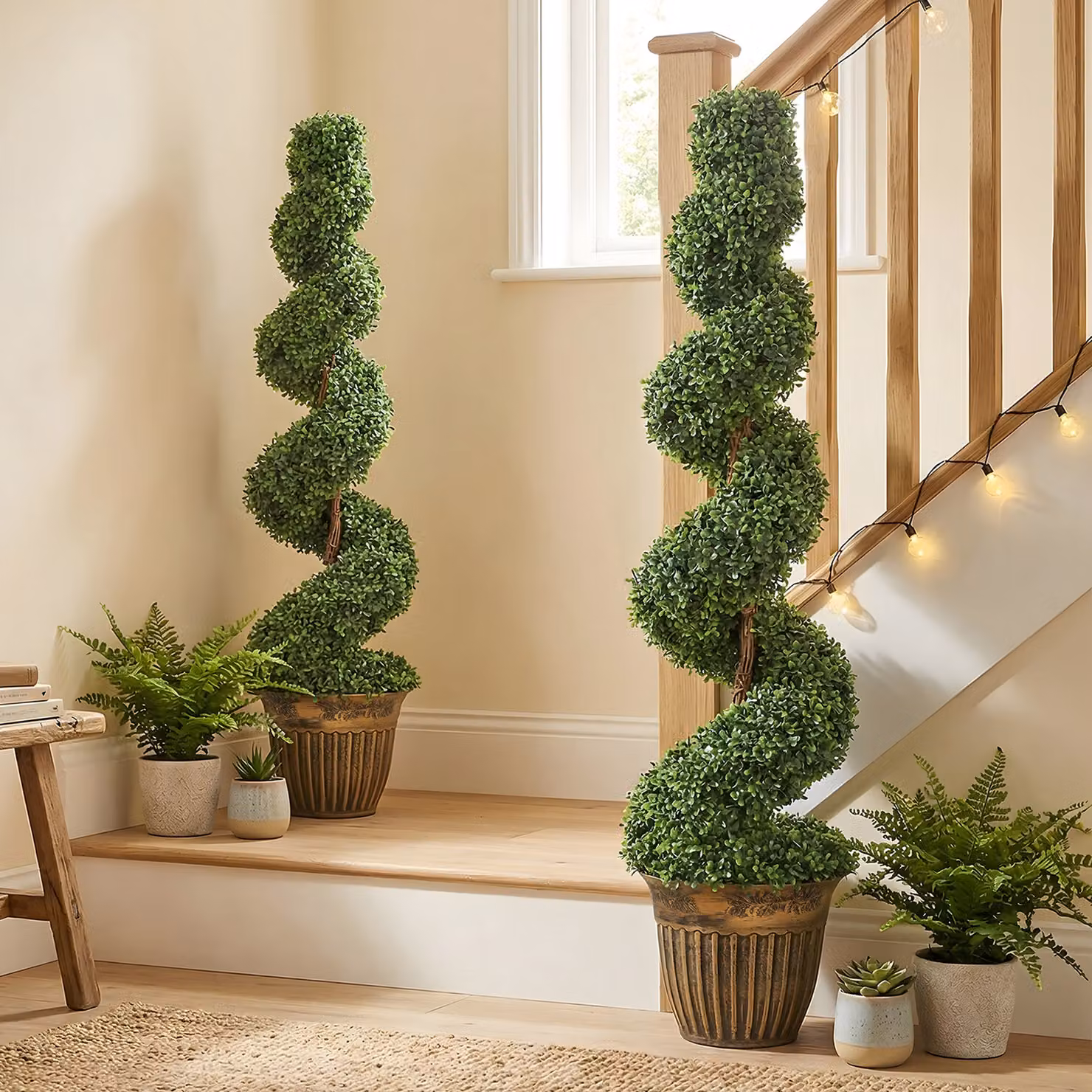 HOMCOM Set of 2 Green Artificial Topiary Spiral Boxwood Trees with Pots, Height: 120 cm – 2