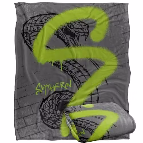 Warner Brothers Harry Potter Slytherin Graffiti Fleece Blanket, Multicolour and White, W/D/H: 152 x 127 cm – 1