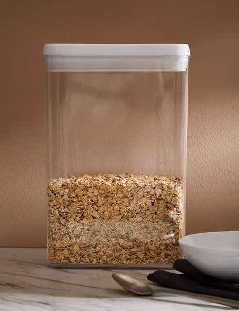 M&S Airtight and Leakproof Rectangular Flip-Tight Food Storage Container, White and Transparent, 4.4 l