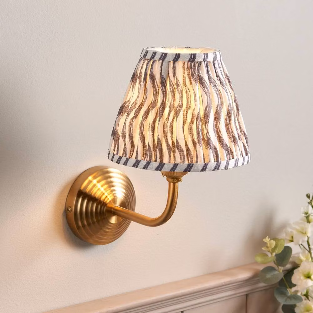 Netlighting Obelisk Arc Wall Light with Grey Fabric Ripple Shade and Gold Brass Finish, 16cm, B22 – 2