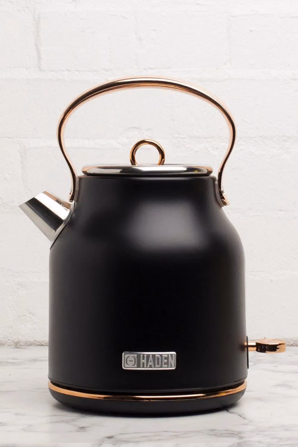 Haden Heritage Traditional Electric Fast Boil Kettle in Black with Stainless Steel Finish – 3