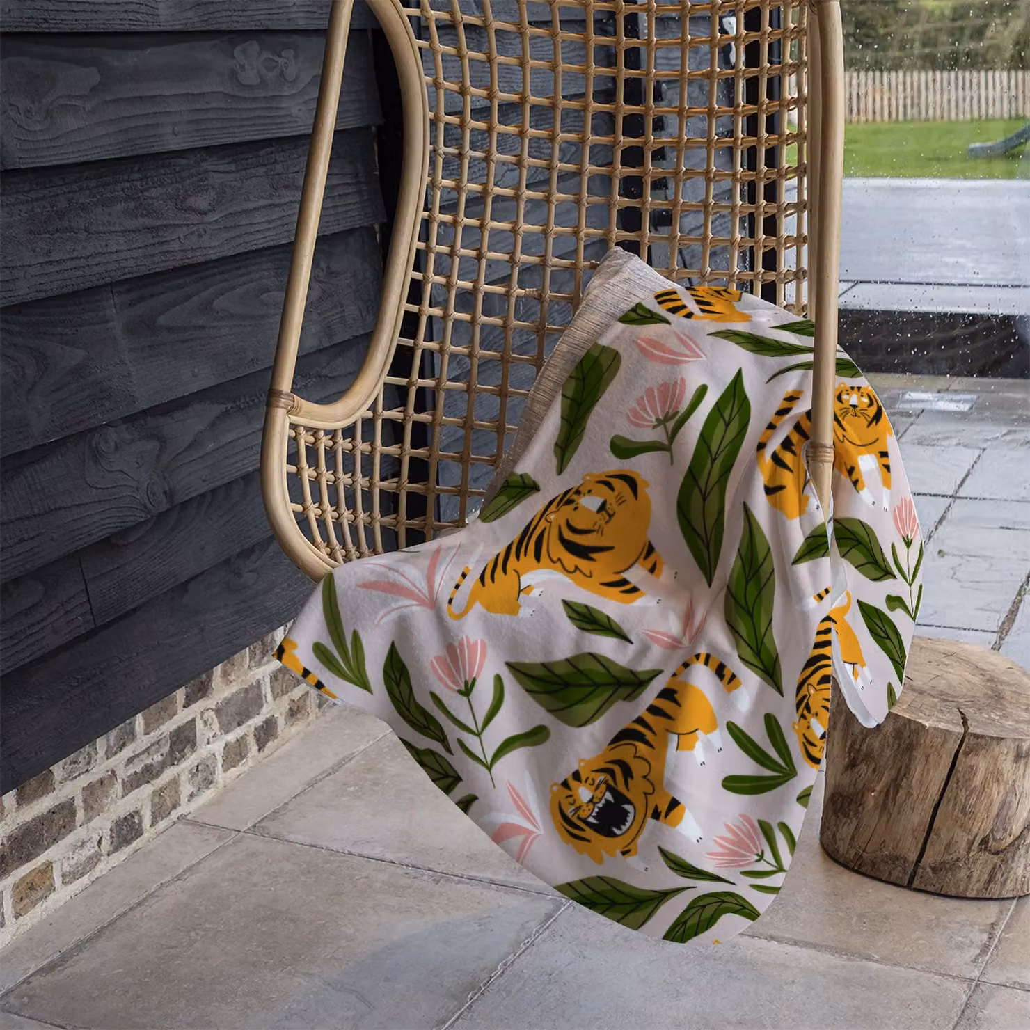 Benjamin Tate Design Cute Tigers and Tropical Leaves and Flowers Fleece Blanket in Natural, W/D/H: 120 x 150 cm – 3