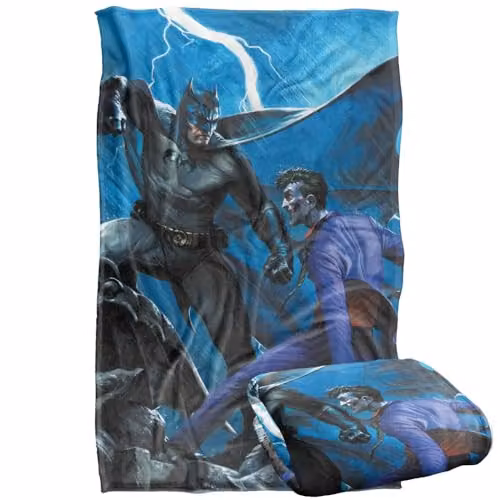 Warner Bros. Batman Joker Rain Fight Super Soft Fleece Throw Blanket, Multicolour, W: 91.44 cm x L: 147 cm – 1