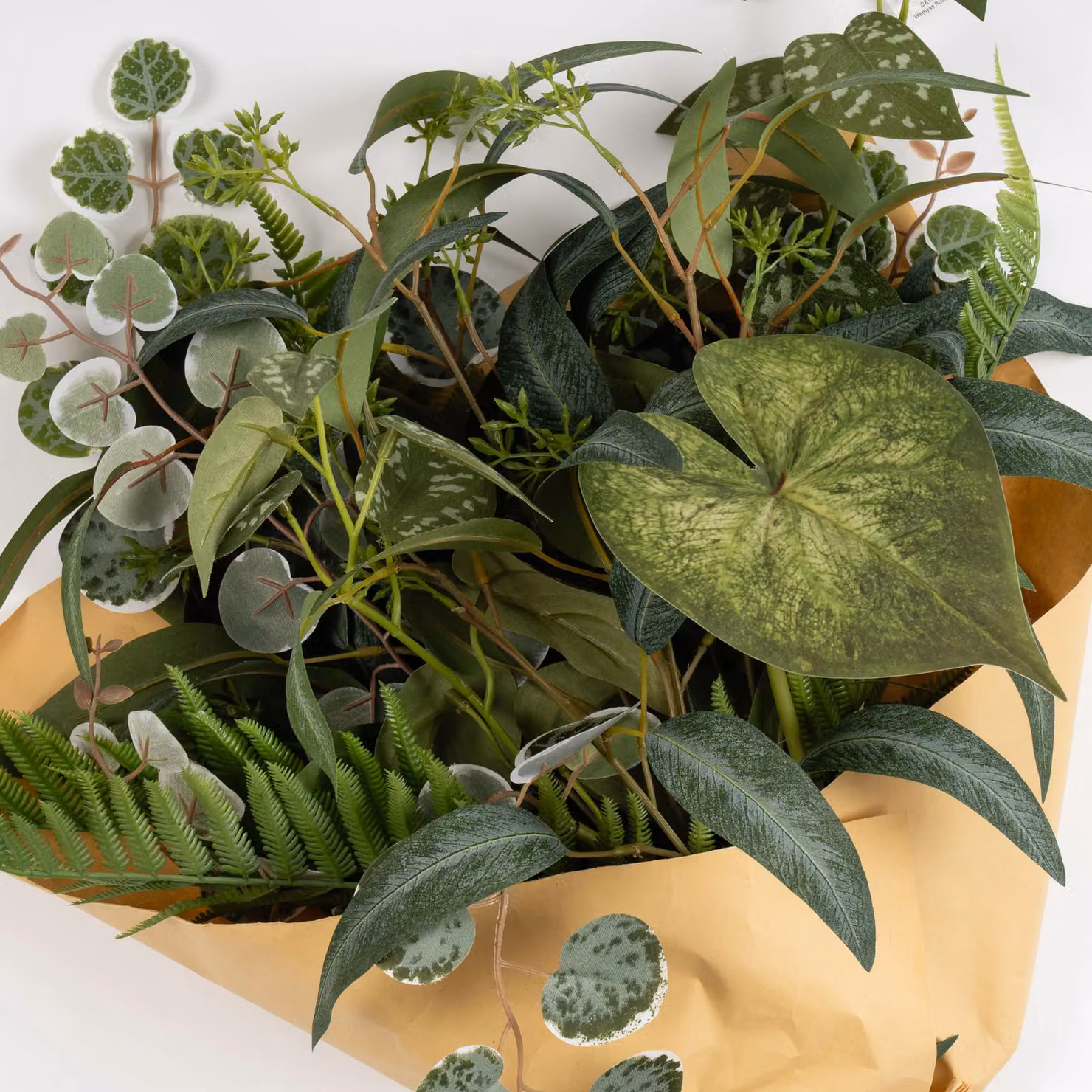 Scottish Everlastings Ltd Mixed Leaves Bouquet in Green, 58 cm – 2