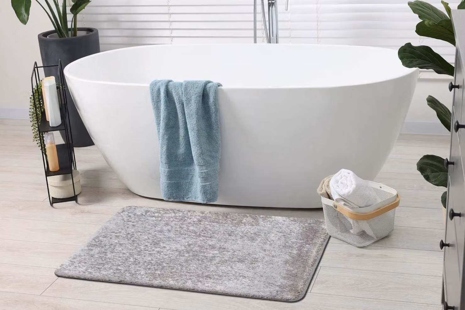 RugsX Grey Rectangular Bath Mat, W: 60 cm, D: 100 cm – 2