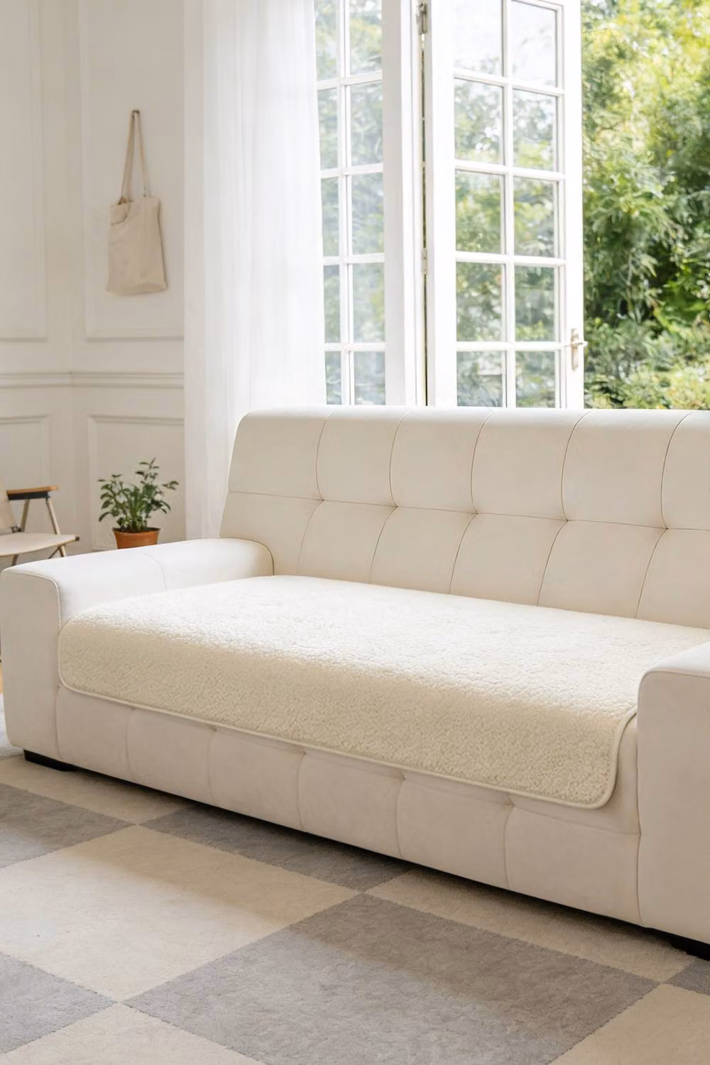Garden Sanctuary Non-Slip Fleece Sofa Cover in Beige – 2